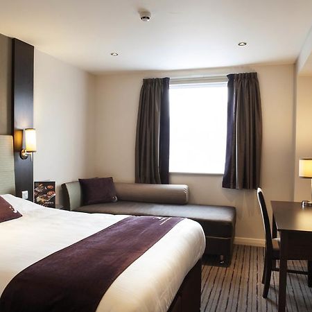 Premier Inn Tring Dış mekan fotoğraf