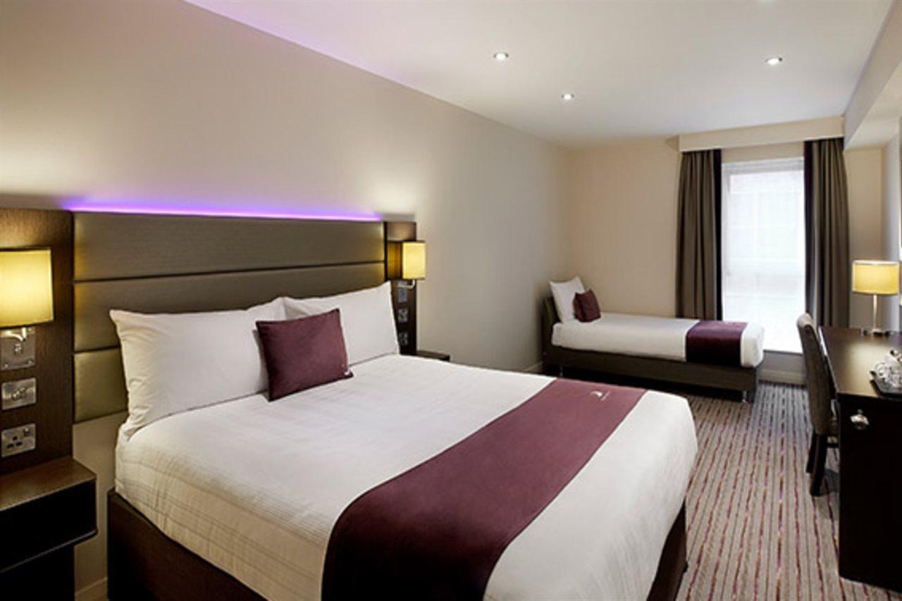 Premier Inn Tring Dış mekan fotoğraf