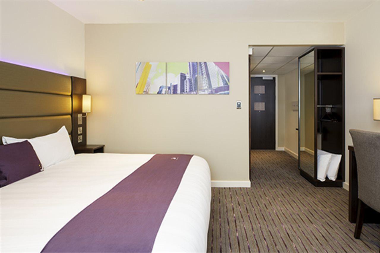 Premier Inn Tring Dış mekan fotoğraf